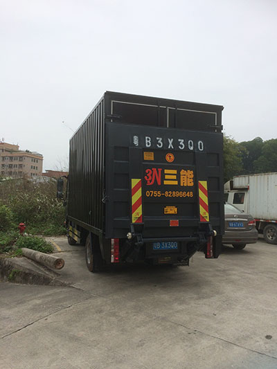 合法尾板與公告尾板，一場視覺盛宴的辨析