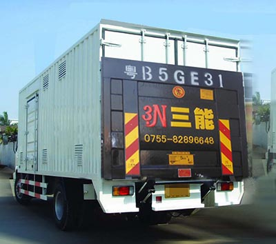 五菱小貨車裝尾板，讓運輸更輕松！